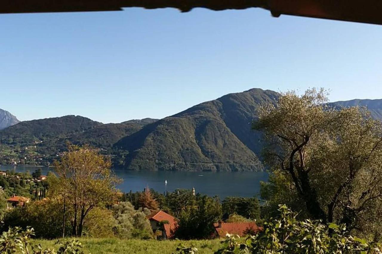 Casa Intignano - Camera Con Bagno E Portico Vista Lago Tremezzo Exterior photo